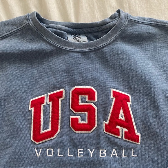 USA volleyball sweatshirt - Picture 2 of 3